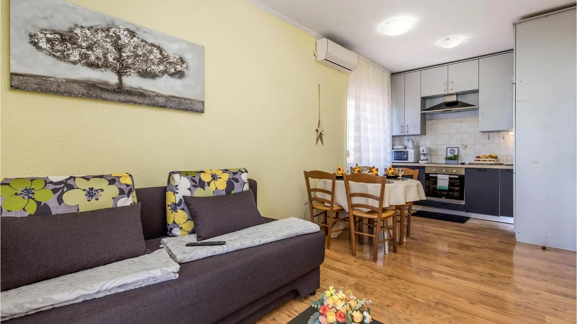 Lovely Apartment In Icici With Kitchen Croatia
